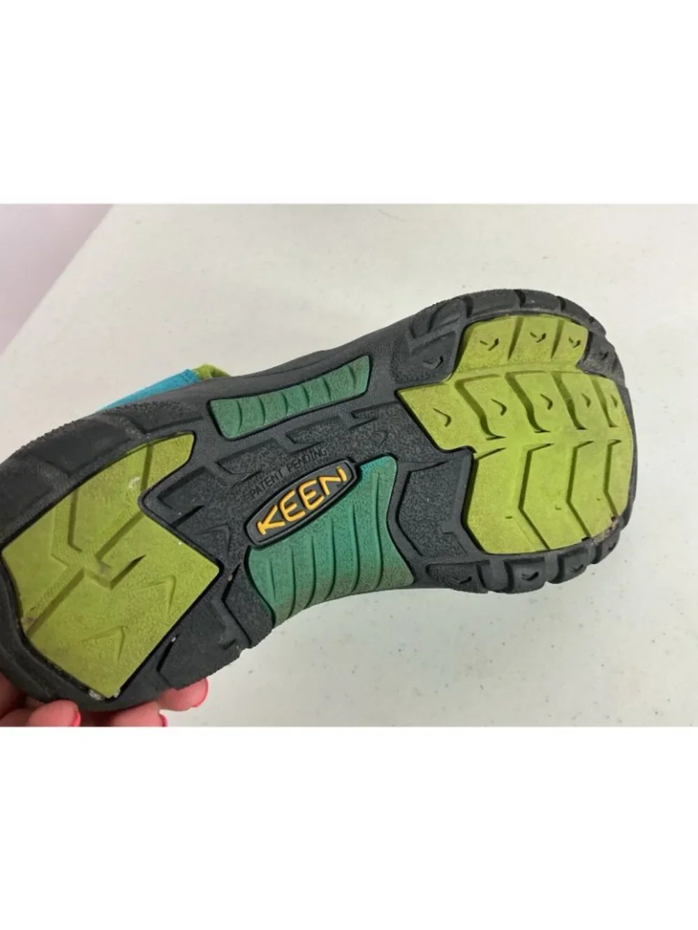 Keen Seacamp Sandals Closed Toe Big Kids Size 5